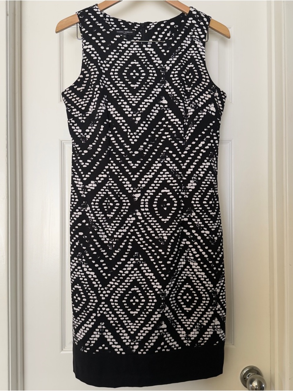 Mario Serrani Italy Black/White Sleeveless Geometric Sheath Dress Size 10